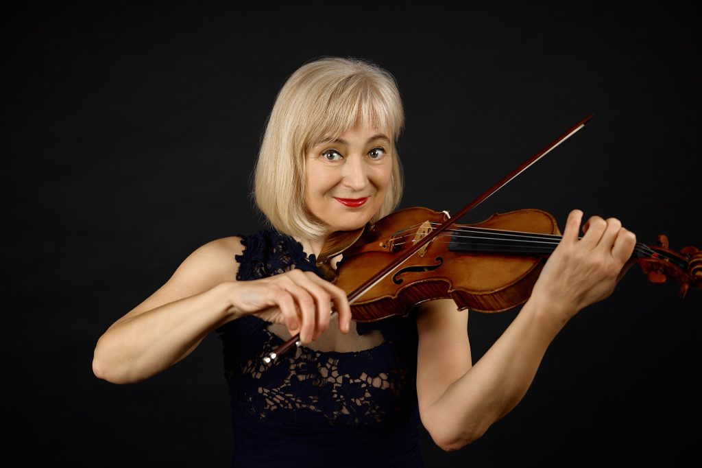 Julelunsjkonsert med Erika Toth